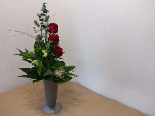 Blumenstrauß rote Rosen gestuft