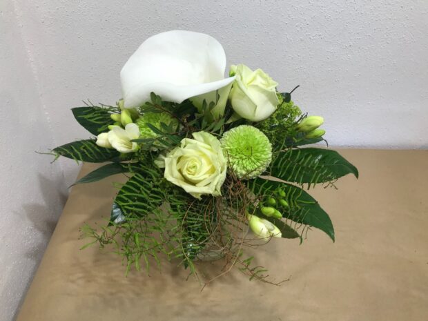 Blumenstrauß edel weiß