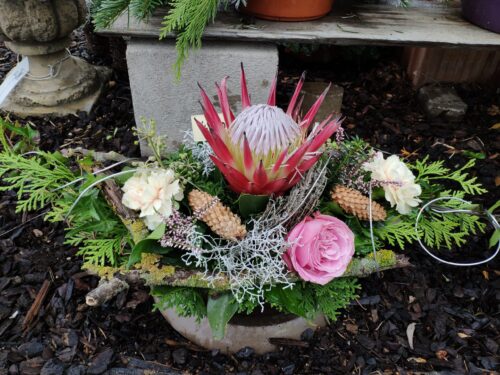 winterlicher Grabschmuck