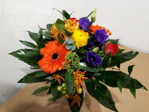Blumenstrauß bunte verschiedene Blumen