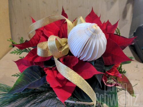 Werkstück Weihnachtsstern dekoriert