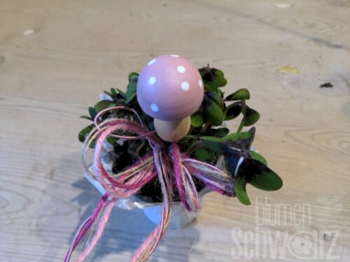 Werkstück Glücksklee dekoriert