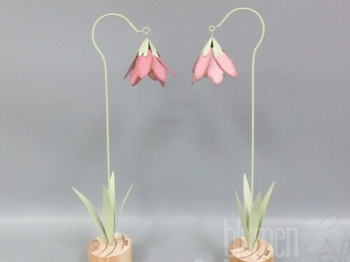 Glockenblume auf Stand 2fach 8x7x41cm